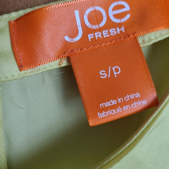 🌟 4/$20 Joe Fresh Lemon Lime Blouse - Picture 2 of 4